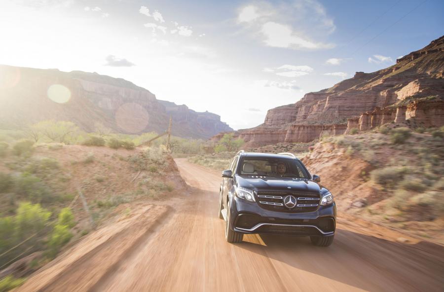  Mercedes-AMG GLS63 4Matic 2016 года  (US) (фото 17 из 30)